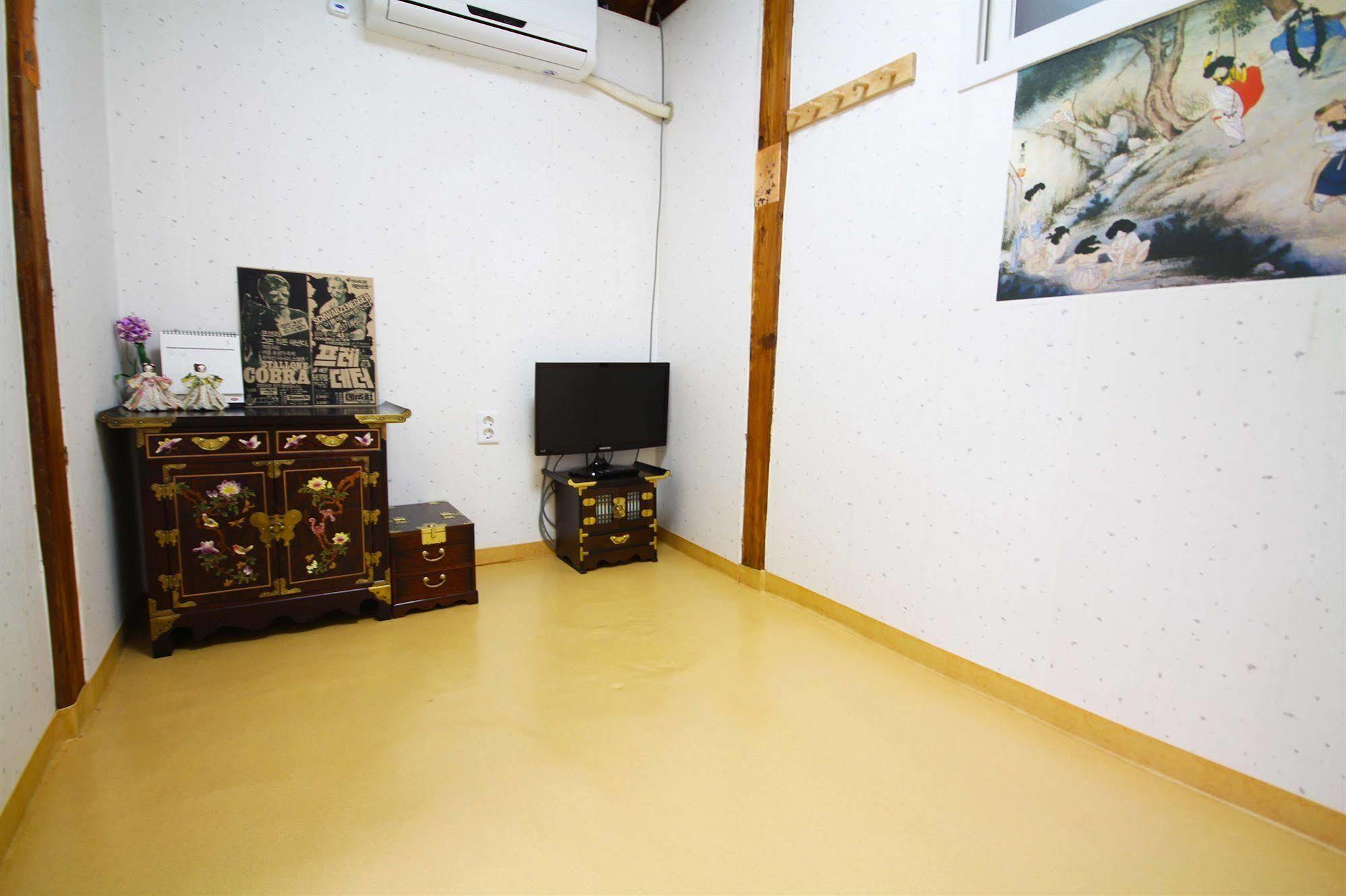 Ohbok Rumah tetamu 2*